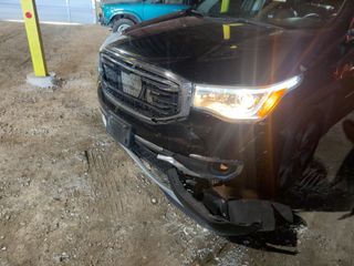 2018 GMC Acadia SLT - Primary Damage Left Image